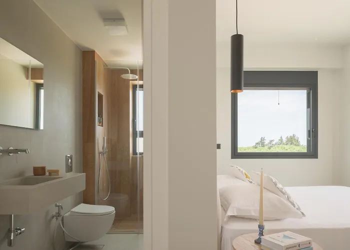 Blue Zone Villa, A Seaview Sanctuary With Pool, By Thinkvilla Willa *